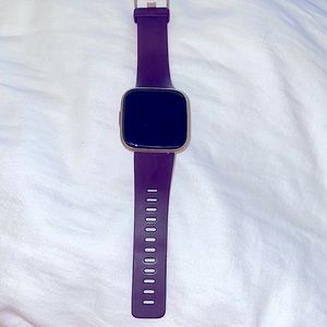 Fitbit Versa 2 - like new